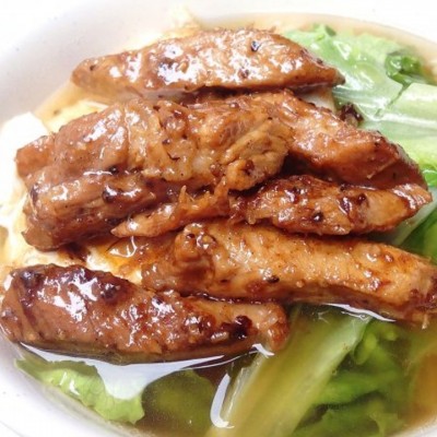 豬扒 - 牛扒 - 雞扒 - 配煎蛋公仔麵 - 荃灣分店