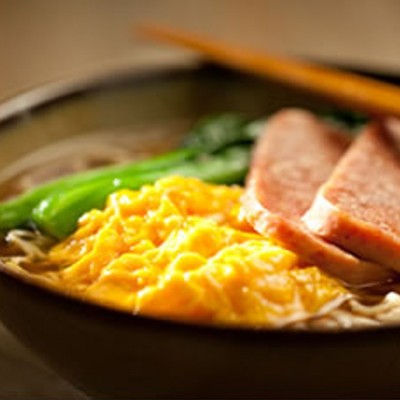 雙拼公仔麵 - 荃灣分店