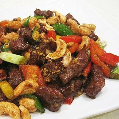 香蒜腰果牛柳粒 - 荃灣分店