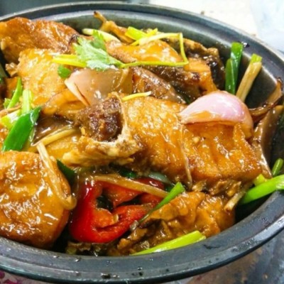 薑蔥鯇魚腩煲 - 荃灣分店