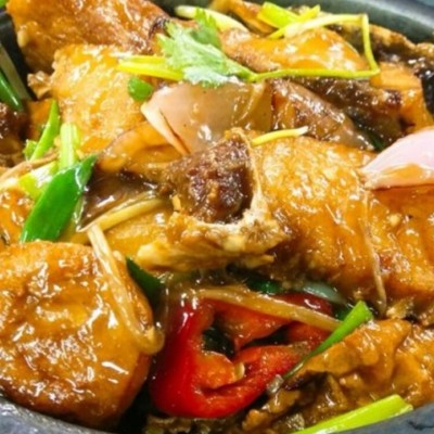 薑蔥鯇魚腩煲 - 荃灣分店