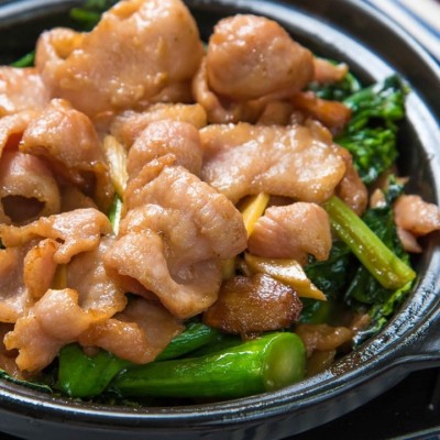 醬爆芥蘭爽肉煲 - 荃灣分店