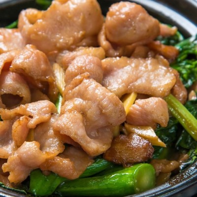 醬爆芥蘭爽肉煲 - 荃灣分店